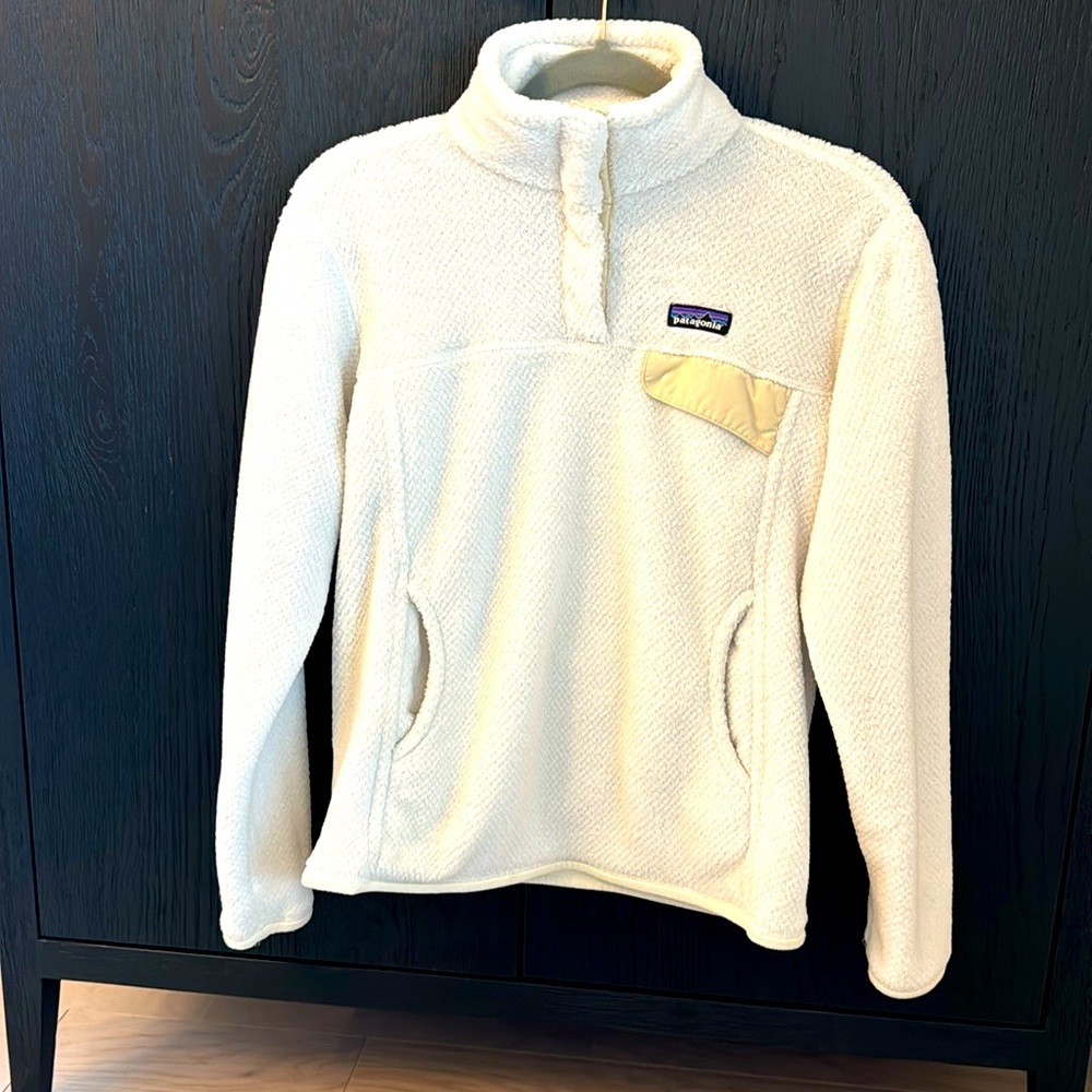 Women’s Patagonia Re-tool T snap pullover (M)